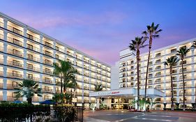Fairfield By Marriott Anaheim Resort